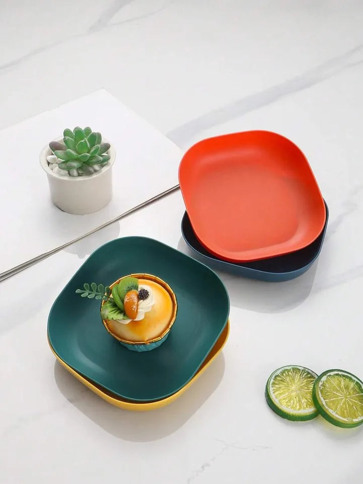 4pcs Square reusable plastic dessert plates, durable tableware for camping, picnics, dishwasher and microwave safe